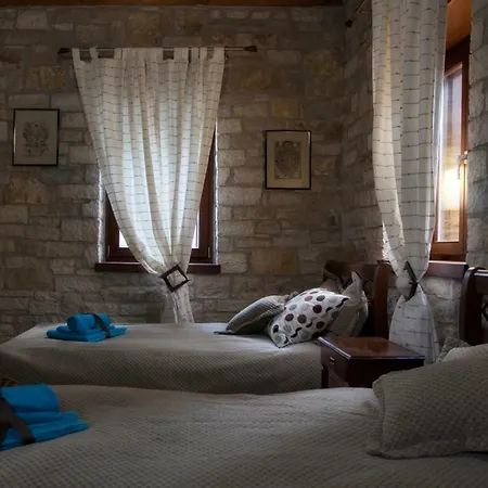 Parathalasso بيت للعطل