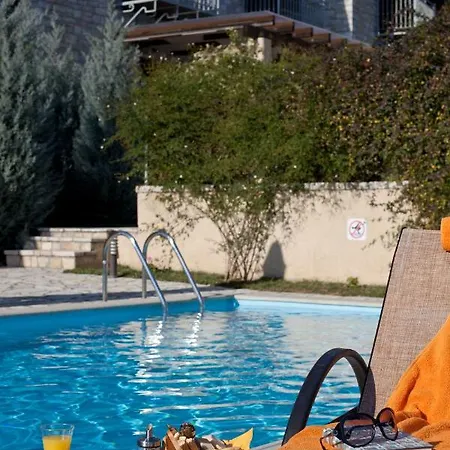 بيت للعطل Parathalasso