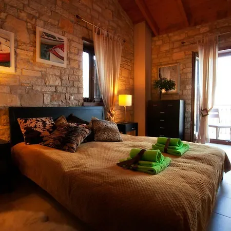 Ferienhaus Parathalasso *